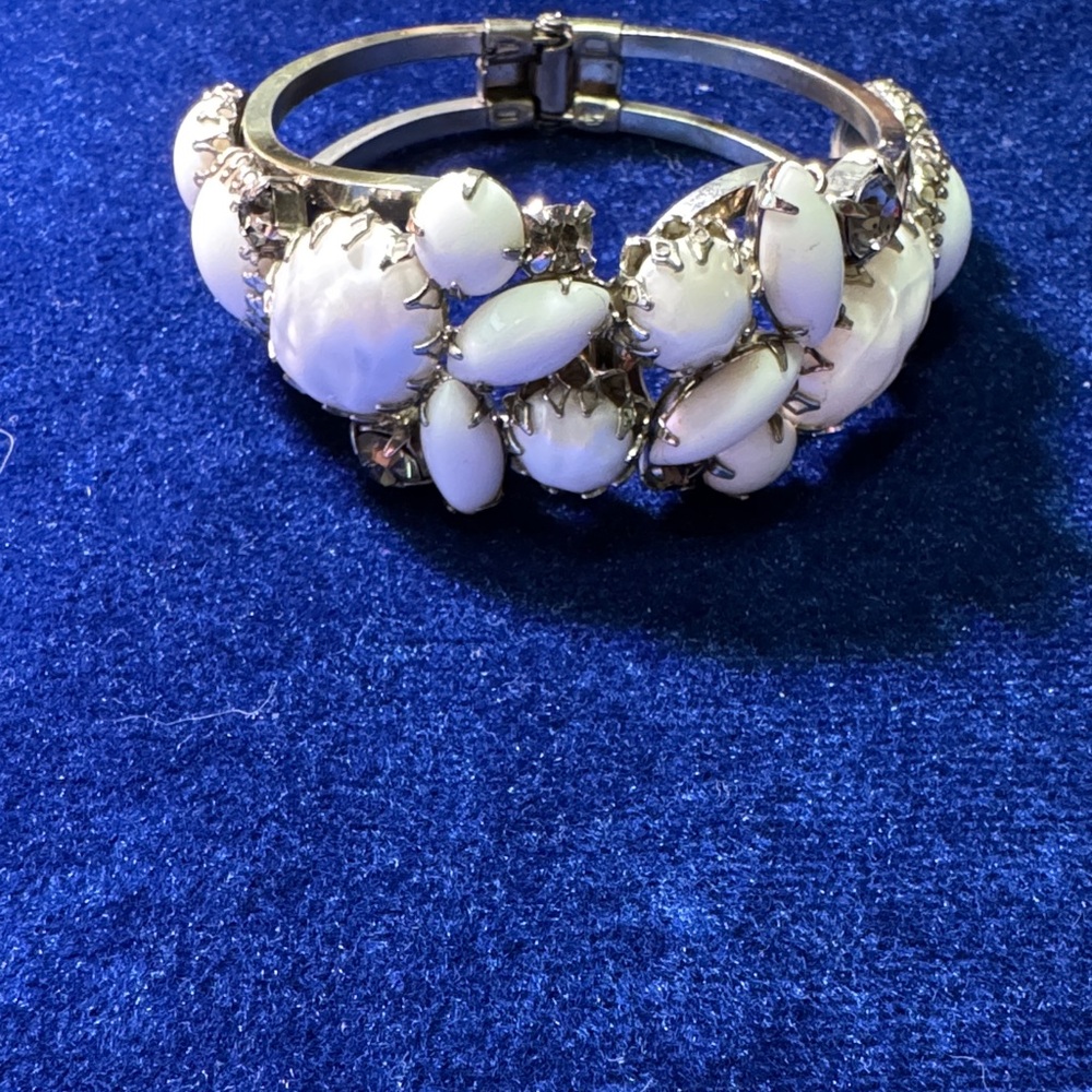 Elegant White and Silver Women's Bracelet